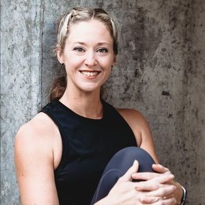 Meet your Posher, Whitney